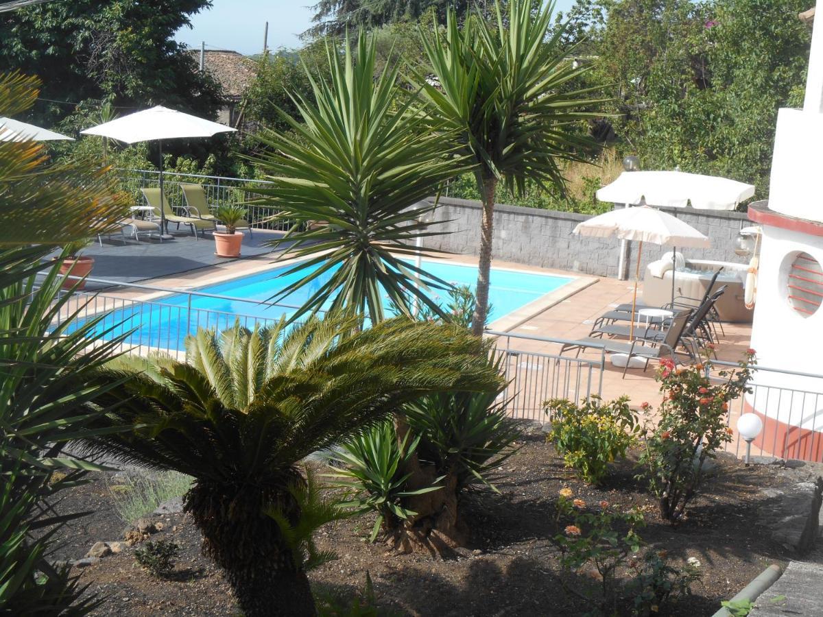 Al Villino Sunrise In Villa Con Piscina Ed Idromassaggio SantʼAlfio Buitenkant foto