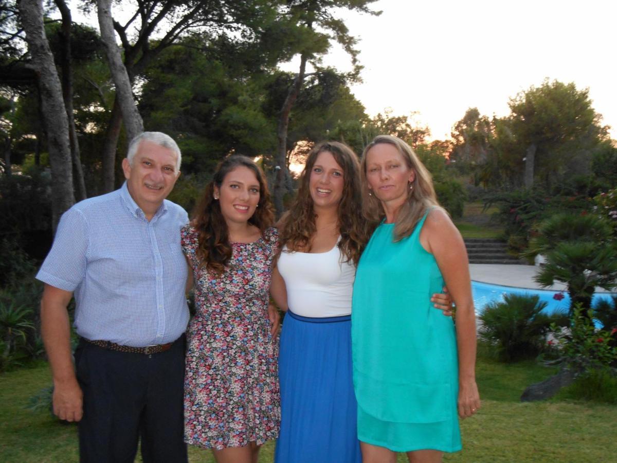 Al Villino Sunrise In Villa Con Piscina Ed Idromassaggio SantʼAlfio Buitenkant foto